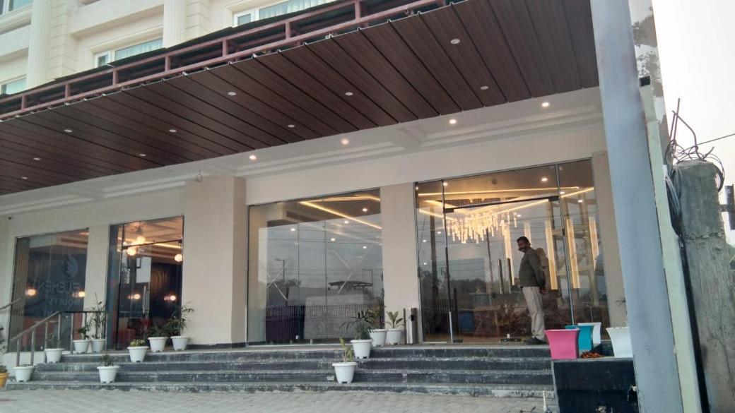 Hotel Four Element Benares Buitenkant foto