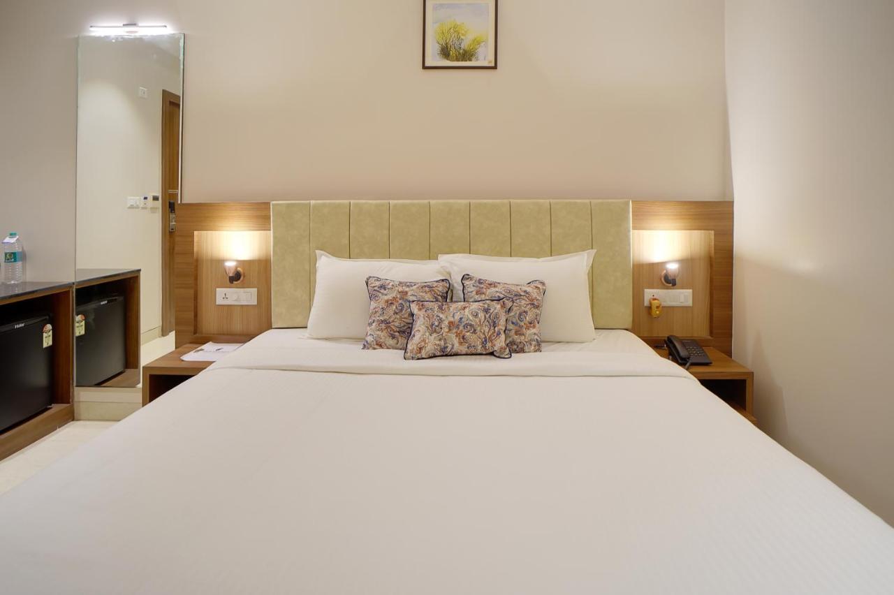 Hotel Four Element Benares Buitenkant foto