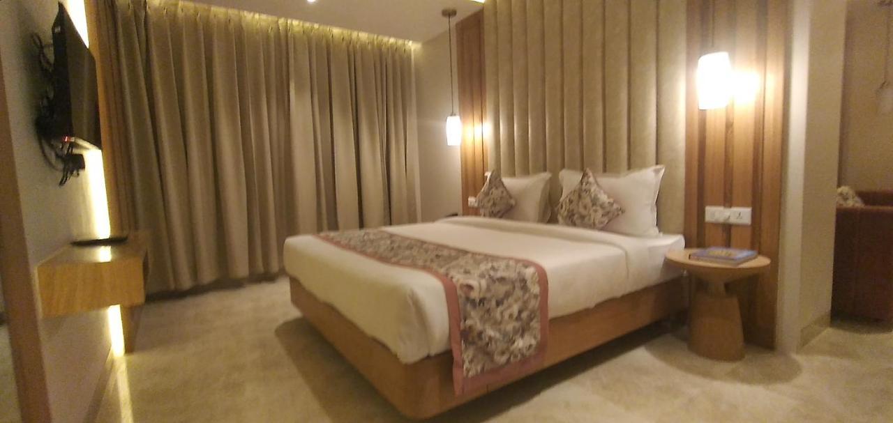 Hotel Four Element Benares Buitenkant foto