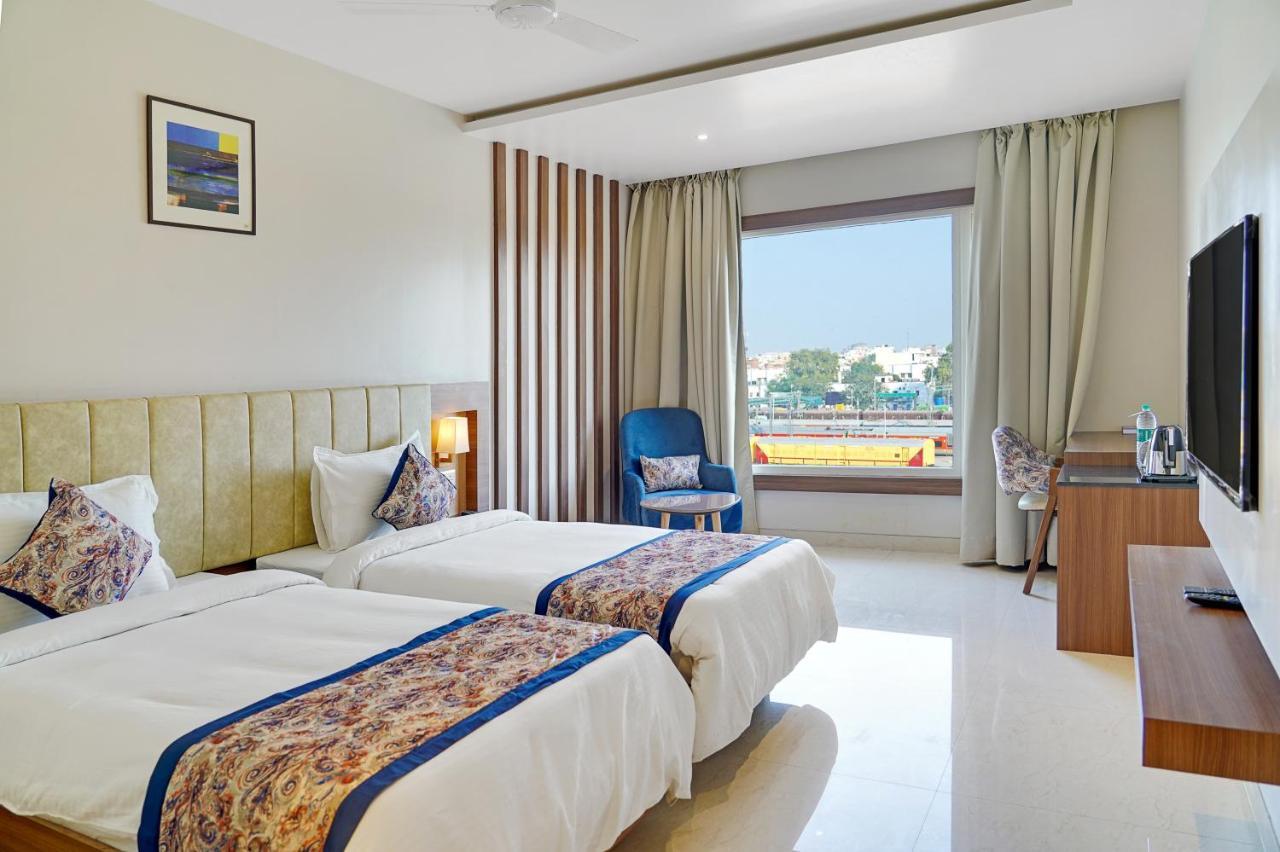 Hotel Four Element Benares Buitenkant foto